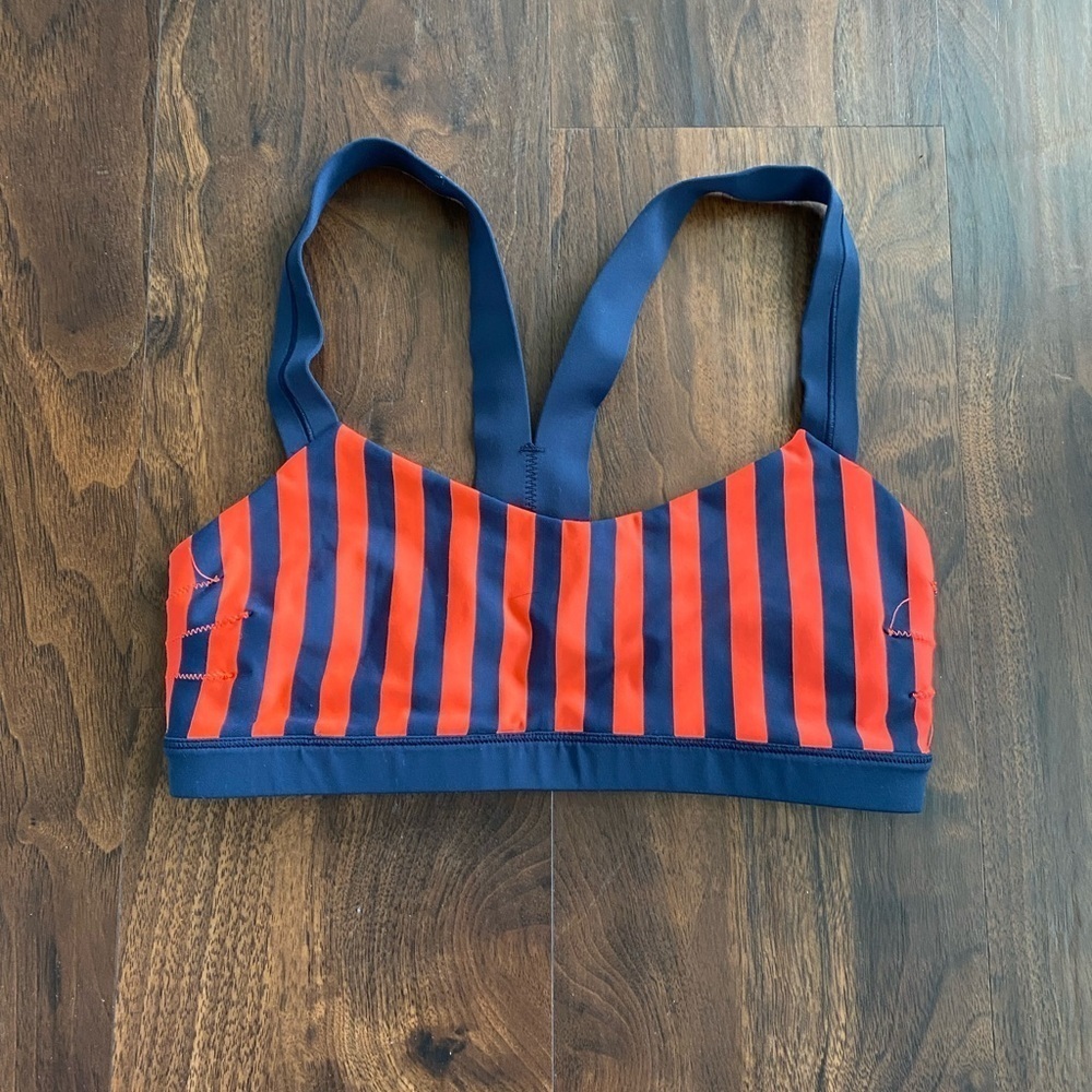 Lululemon Cardio Kick Bra 
Sea Stripe Light Flare Inkwell 
Size 6
